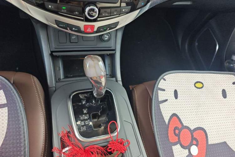 Used BYD S7 2015 2.0T Upgraded Automatic Luxury Version Gear Lever