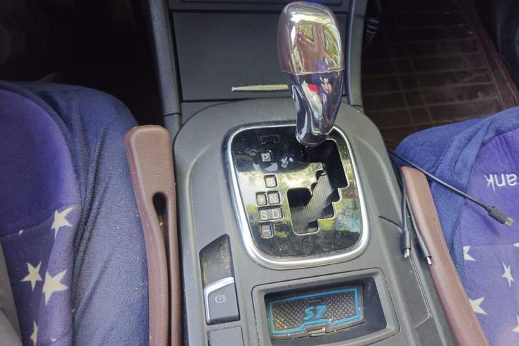 Used BYD S7 2015 2.0T Automatic Flagship Edition Gear Lever