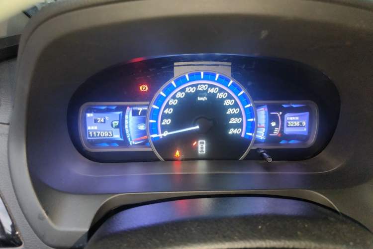 Used BYD S7 2015 2.0T Upgraded Automatic Luxury Version Instrument Cluster