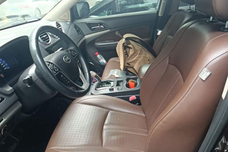 Used BYD S7 2015 2.0T Upgraded Automatic Luxury Version Left Front Seat