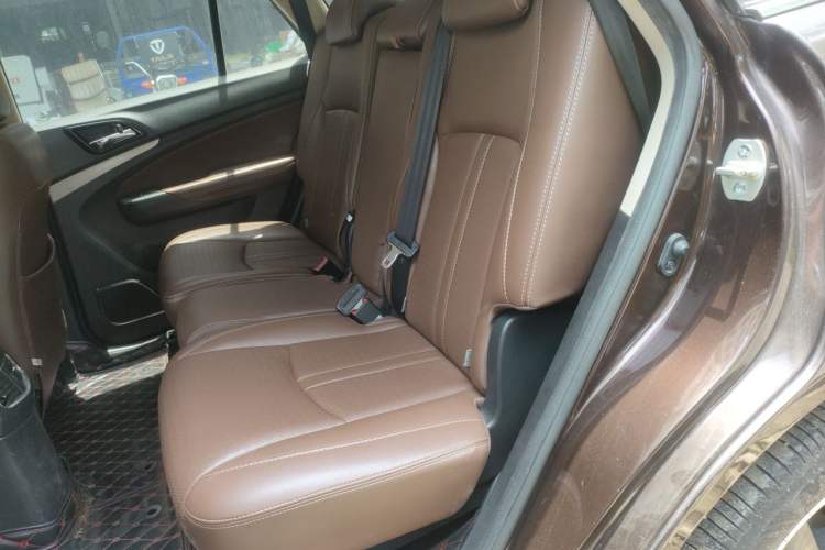 Used BYD S7 2015 2.0T Upgraded Automatic Luxury Version Left Rear Seat