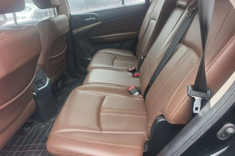 Used BYD S7 2015 2.0T Upgraded Automatic Flagship Version Left Rear Seat