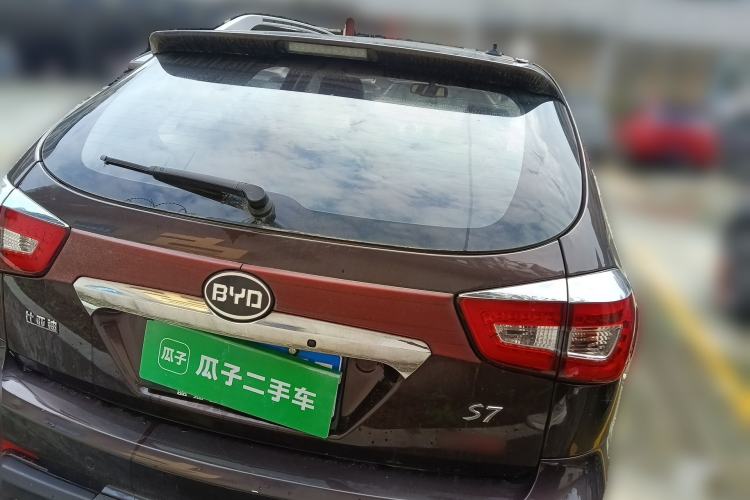 Used BYD S7 2015 2.0T Upgraded Automatic Luxury Version Rear