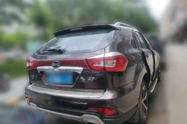 Used BYD S7 2015 2.0T Upgraded Automatic Luxury Version Rear