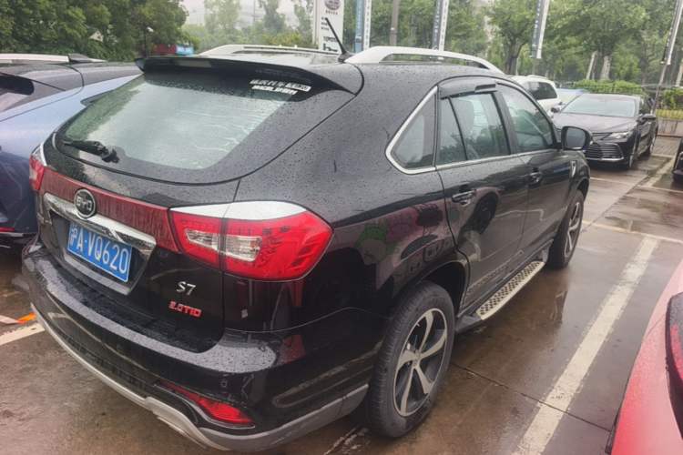Used BYD S7 2015 2.0T Upgraded Automatic Flagship Version Rear Right 45 Deg