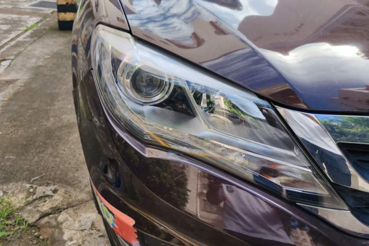 Used BYD S7 2015 2.0T Upgraded Automatic Luxury Version Right Front Headlight