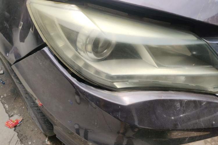 Used BYD S7 2015 2.0T Upgraded Automatic Luxury Version Right Front Headlight