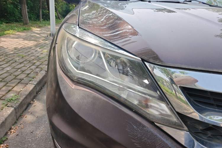 Used BYD S7 2015 2.0T Upgraded Automatic Luxury Version Right Front Headlight