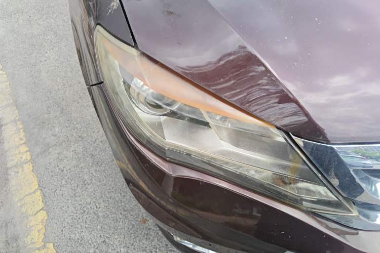 Used BYD S7 2015 2.0T Automatic Prestige Model Right Front Headlight