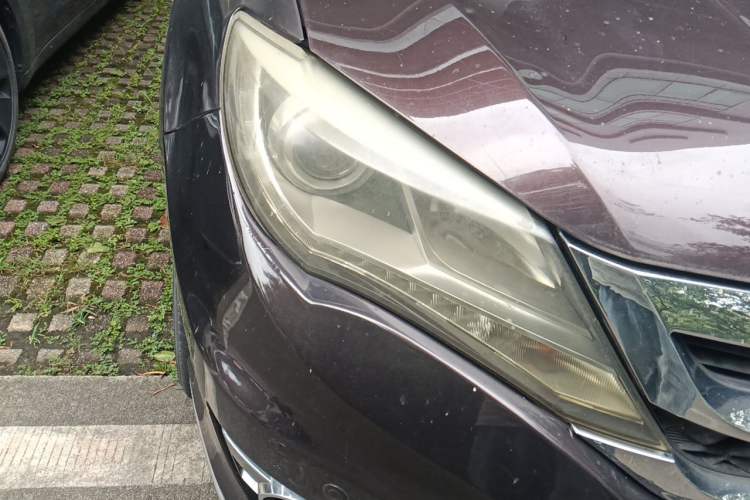 Used BYD S7 2015 2.0T Upgraded Automatic Luxury Version Right Front Headlight