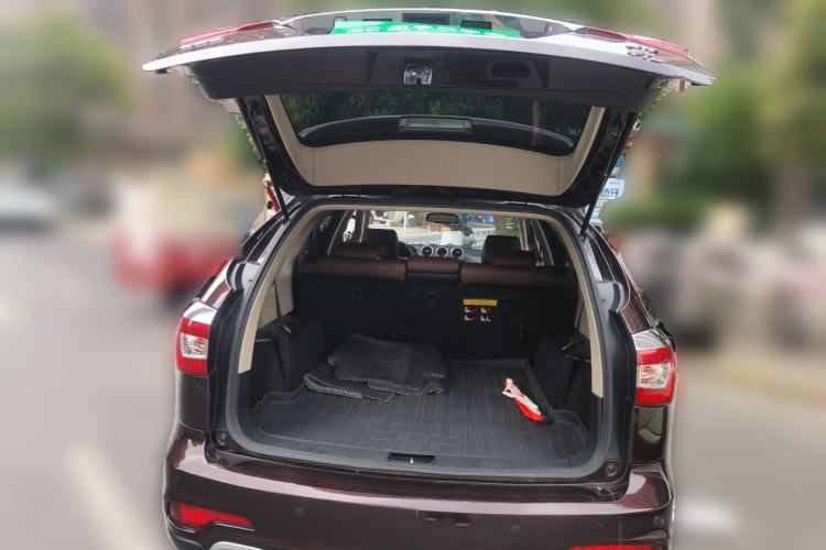 Used BYD S7 2015 2.0T Upgraded Automatic Luxury Version Trunk