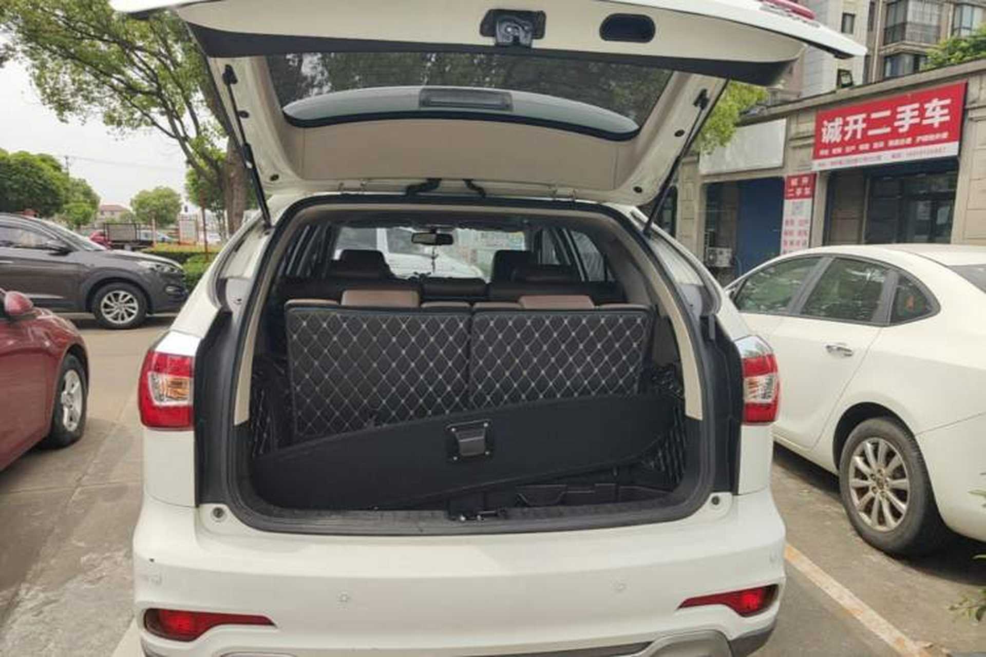 Used BYD S7 2015 2.0T Upgraded Automatic Flagship Version Trunk