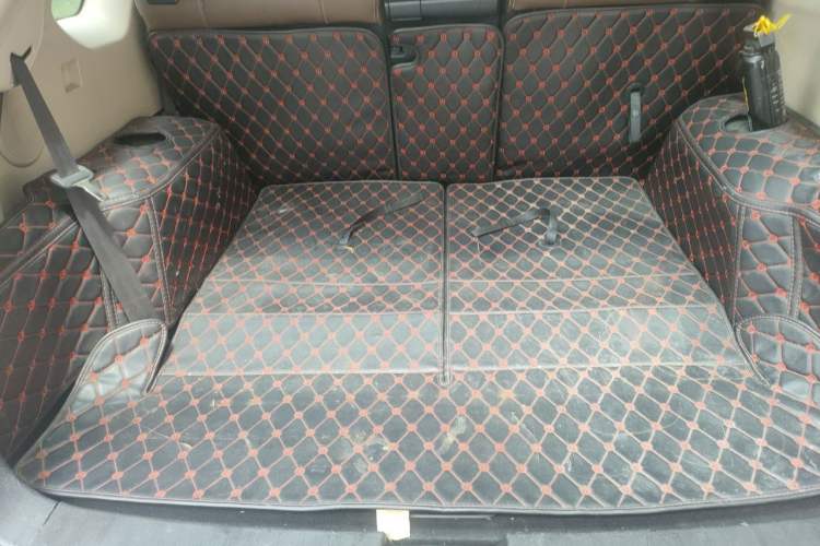 Used BYD S7 2015 2.0T Upgraded Automatic Luxury Version Trunk