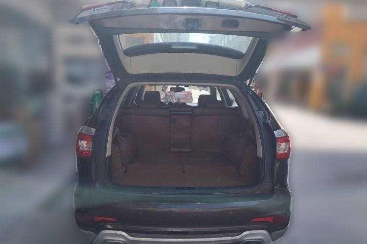 Used BYD S7 2015 2.0T Upgraded Automatic Luxury Version Trunk