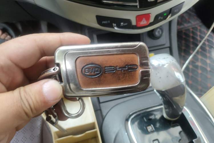 Used BYD S7 2015 2.0T Upgraded Automatic Luxury Version Vehicle Key