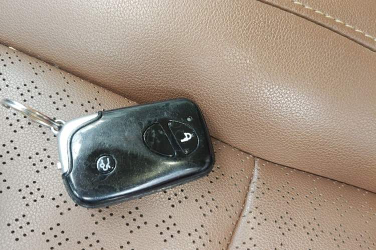 Used BYD S7 2015 2.0T Upgraded Automatic Luxury Version Vehicle Key