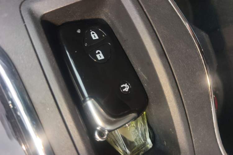 Used BYD S7 2015 2.0T Upgraded Automatic Flagship Version Vehicle Key