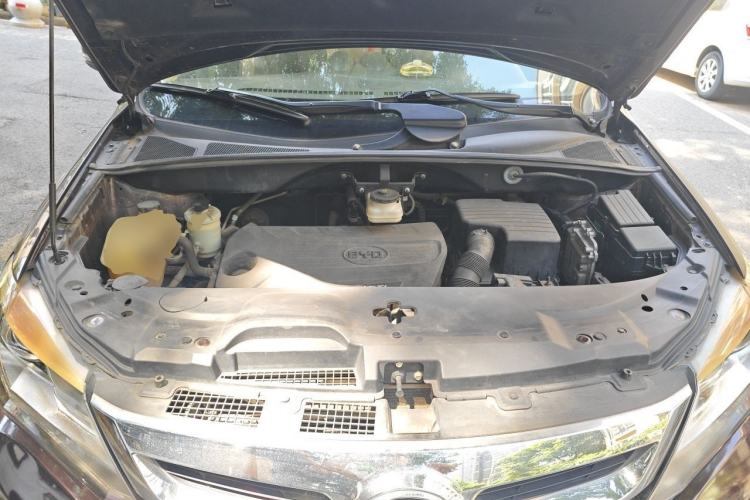 Used BYD S7 2015 1.5T Manual Luxury Model Engine Bay