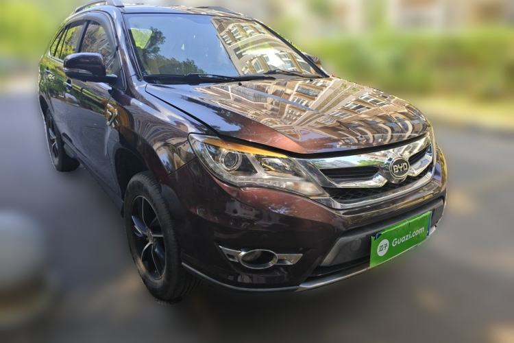 Used BYD S7 2015 1.5T Manual Luxury Model Front Right 45 Deg