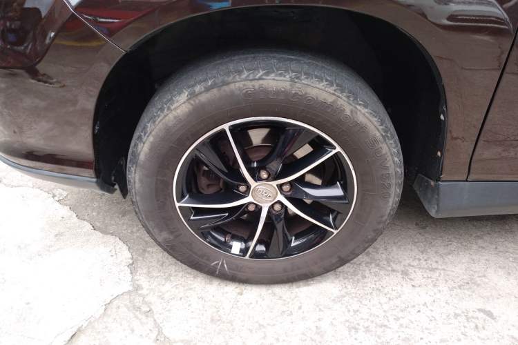 Used BYD S7 2015 1.5T Manual Luxury Model Left Front Wheel Hub