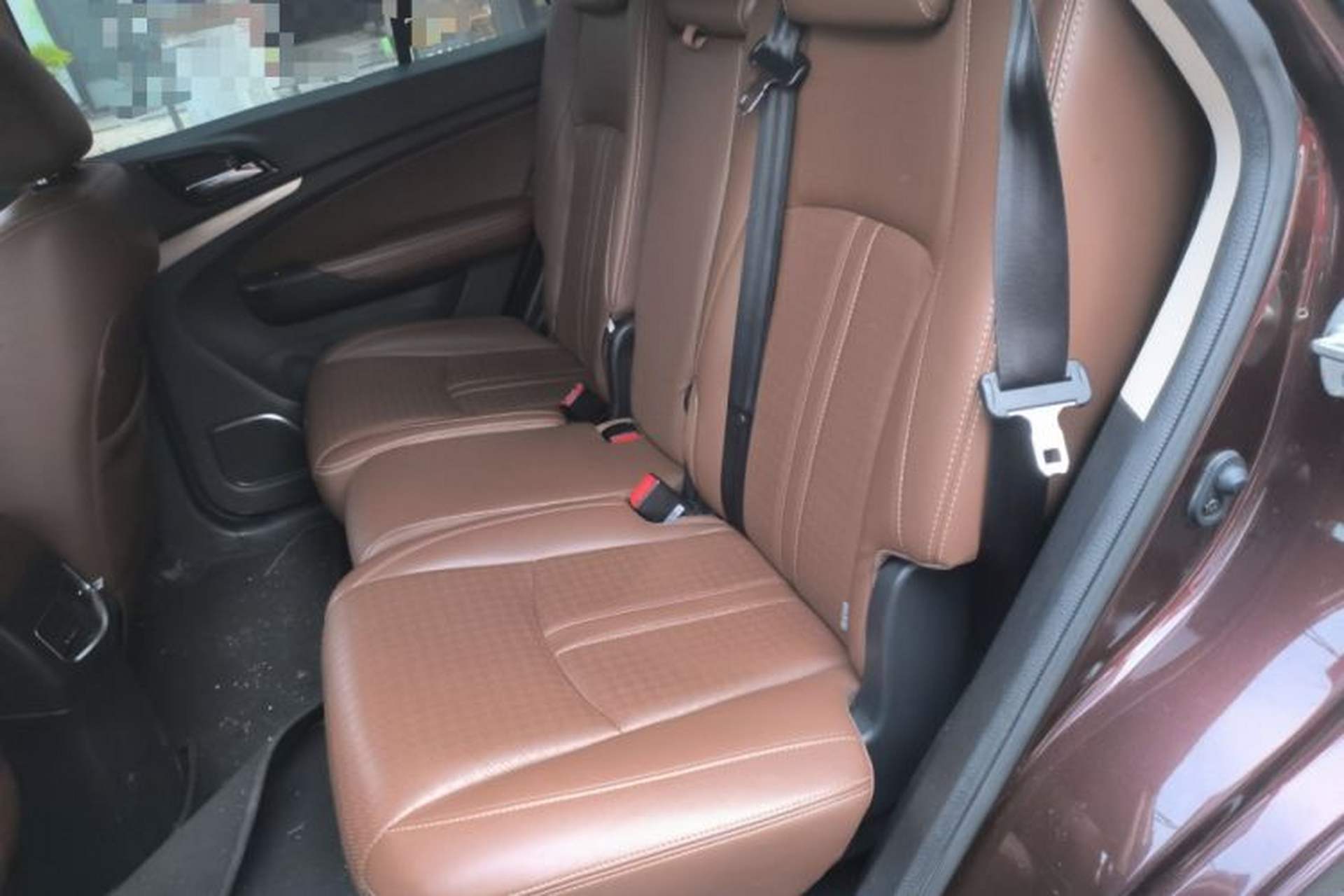 Used BYD S7 2015 2.0T Upgraded Automatic Luxury Version Left Rear Seat