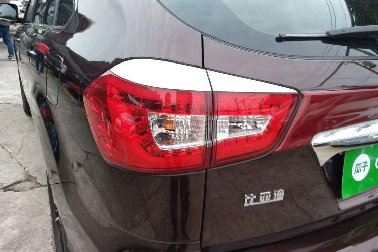 Used BYD S7 2015 1.5T Manual Luxury Model Left Rear Taillight