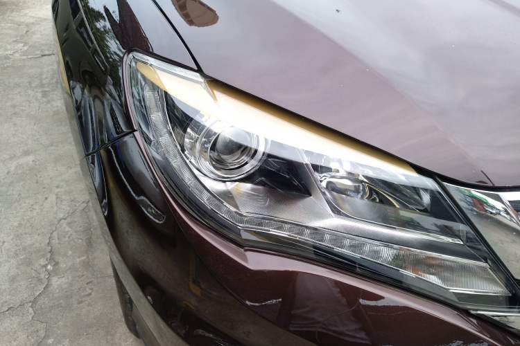 Used BYD S7 2015 1.5T Manual Luxury Model Right Front Headlight
