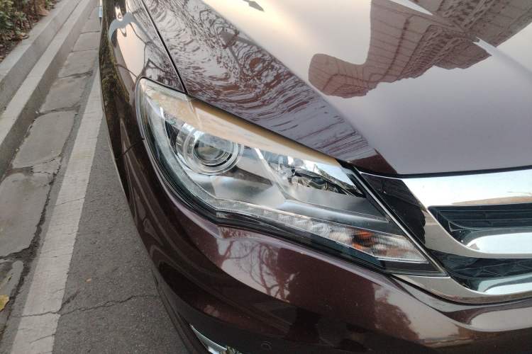 Used BYD S7 2015 1.5T Manual Luxury Model Right Front Headlight
