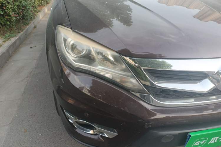 Used BYD S7 2015 2.0T Automatic Flagship Edition Right Front Headlight
