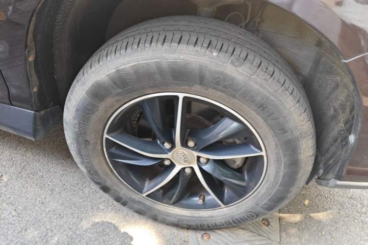 Used BYD S7 2015 1.5T Manual Luxury Model Right Front Wheel Hub