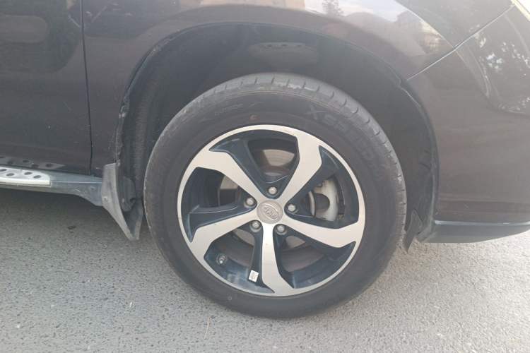 Used BYD S7 2015 2.0T Automatic Flagship Edition Right Front Wheel Hub