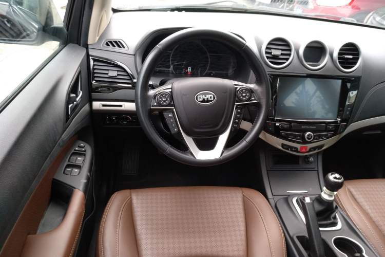 Used BYD S7 2015 1.5T Manual Luxury Model Steering Wheel