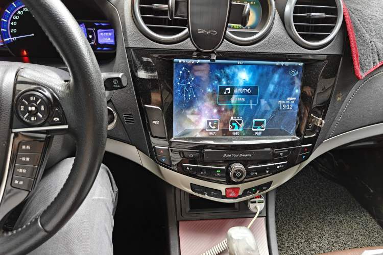 Used BYD S7 2015 2.0T Upgraded Automatic Luxury Version Audio And AC Panel