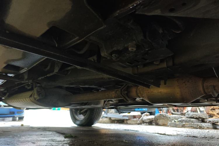 Used BYD S7 2015 2.0T Automatic Prestige Model Chassis Front Right