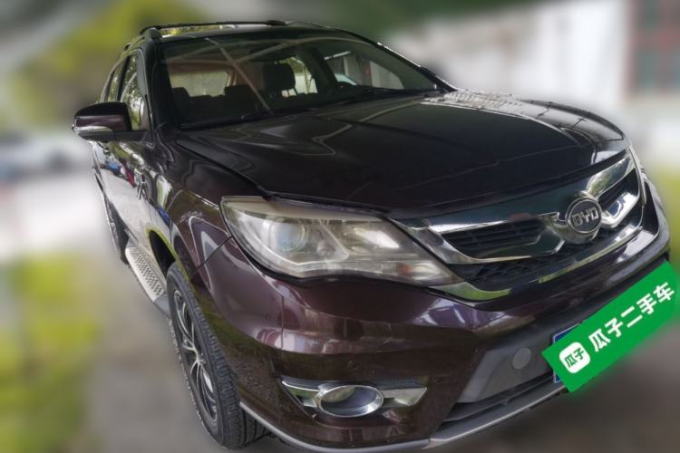 Used BYD S7 2015 2.0T Upgraded Automatic Luxury Version Front Right 45 Deg