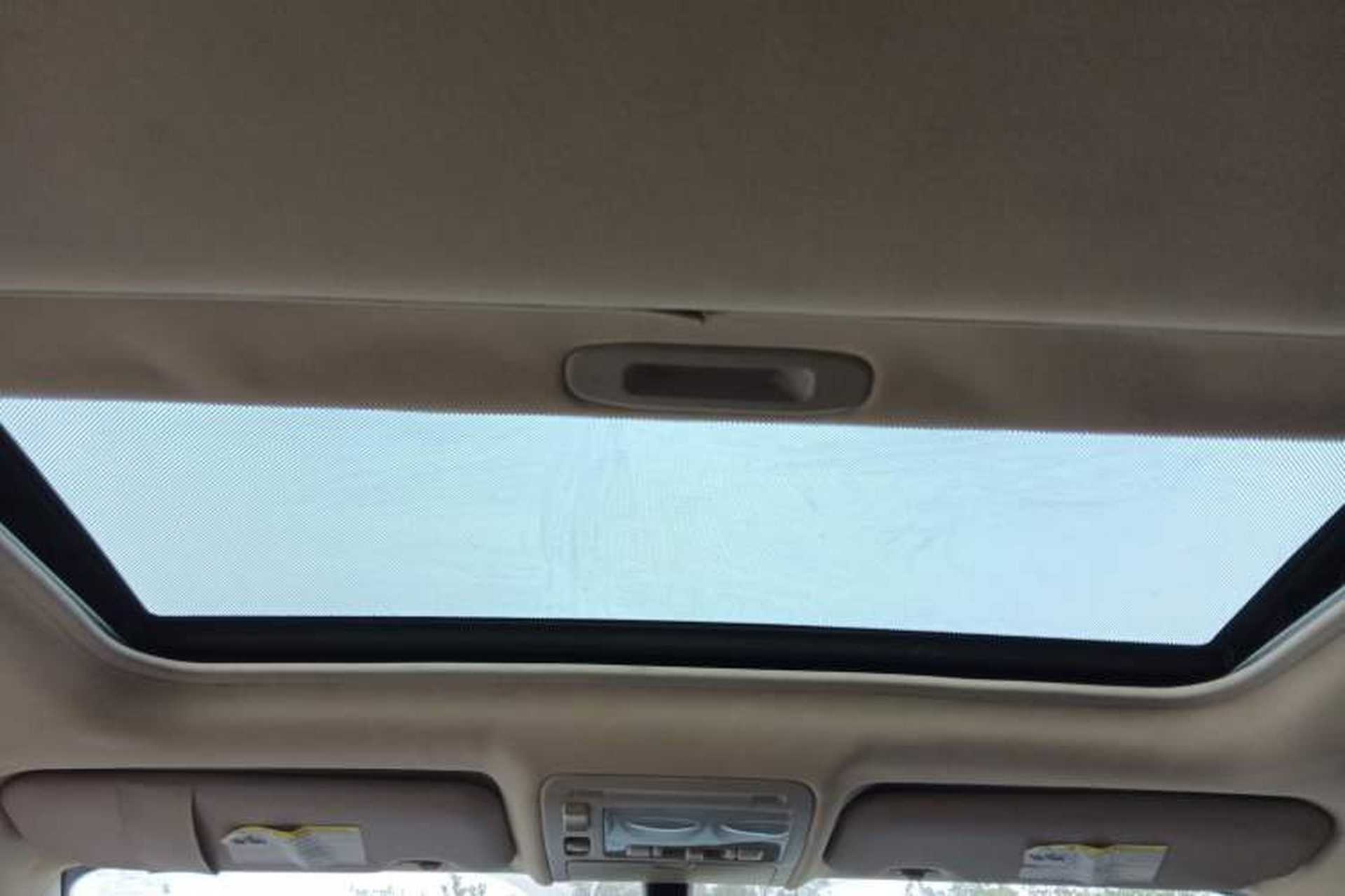 Used BYD S7 2015 1.5T Manual Luxury Model Headliner