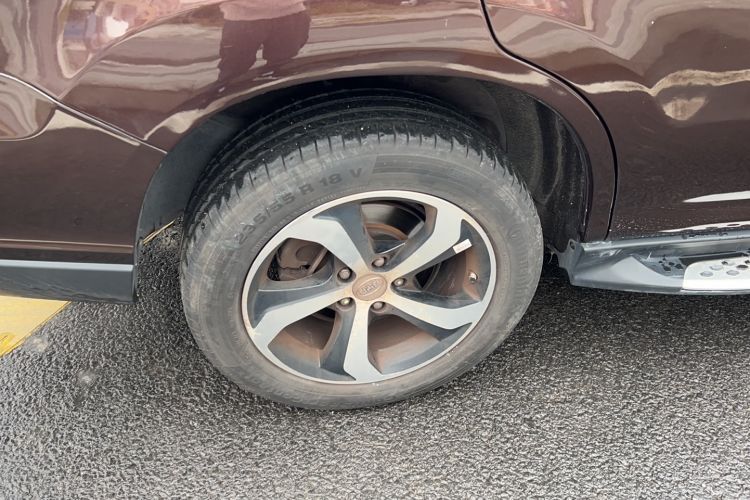 Used BYD S7 2015 2.0T Upgraded Automatic Flagship Version Right Rear Wheel Hub