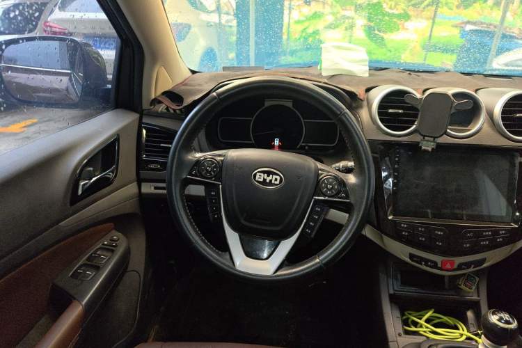 Used BYD S7 2015 1.5T Manual Luxury Model Steering Wheel