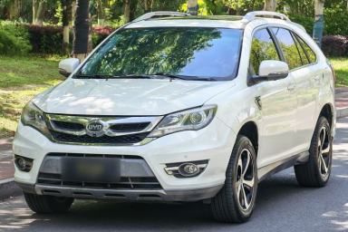 Used BYD S7 2015 2.0T Automatic Prestige Model