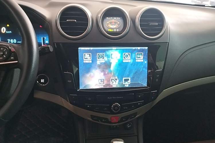 Used BYD S7 2015 2.0T Upgraded Automatic Flagship Version Audio And AC Panel