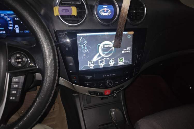 Used BYD S7 2015 2.0T Upgraded Automatic Flagship Version Audio And AC Panel