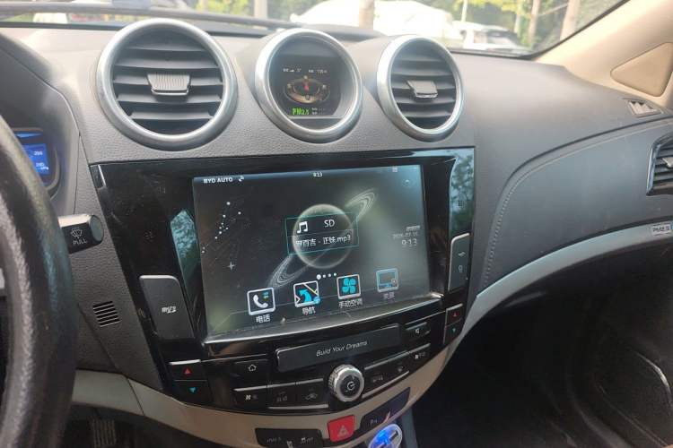 Used BYD S7 2015 1.5T Manual Luxury Model Audio And AC Panel