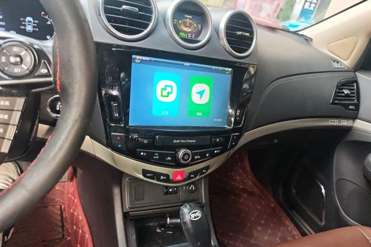 Used BYD S7 2015 2.0T Upgraded Automatic Flagship Version Audio And AC Panel