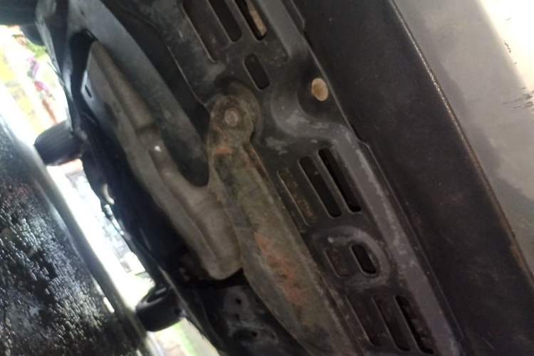 Used BYD S7 2015 2.0T Automatic Prestige Model Chassis Front