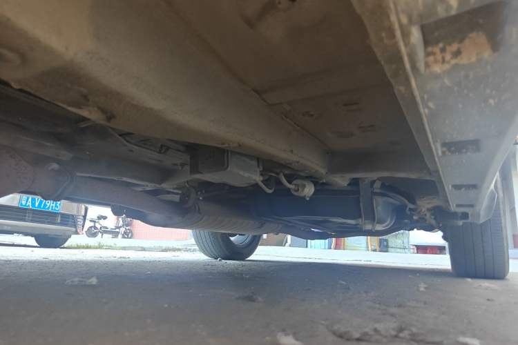 Used BYD S7 2015 2.0T Automatic Prestige Model Chassis Front Left
