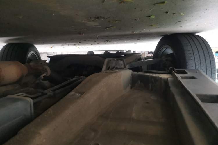 Used BYD S7 2015 2.0T Automatic Prestige Model Chassis Front Left