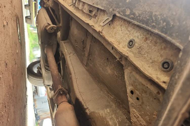 Used BYD S7 2015 2.0T Automatic Prestige Model Chassis Front Right
