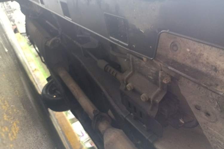 Used BYD S7 2015 2.0T Automatic Prestige Model Chassis Front Right