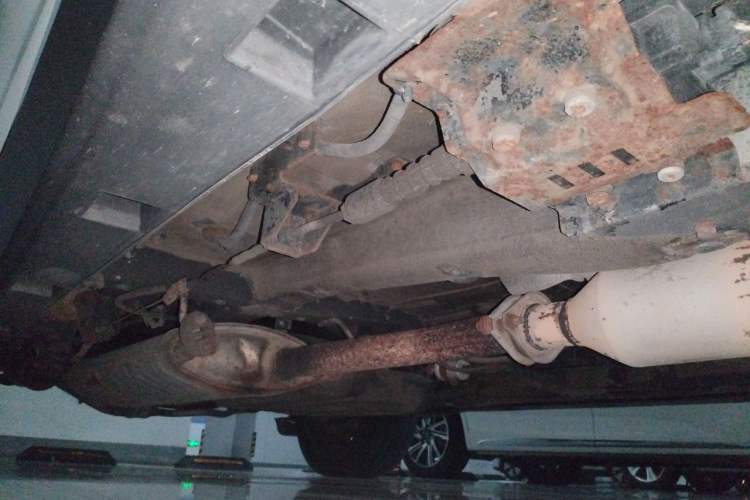 Used BYD S7 2015 2.0T Automatic Flagship Edition Chassis Front Right