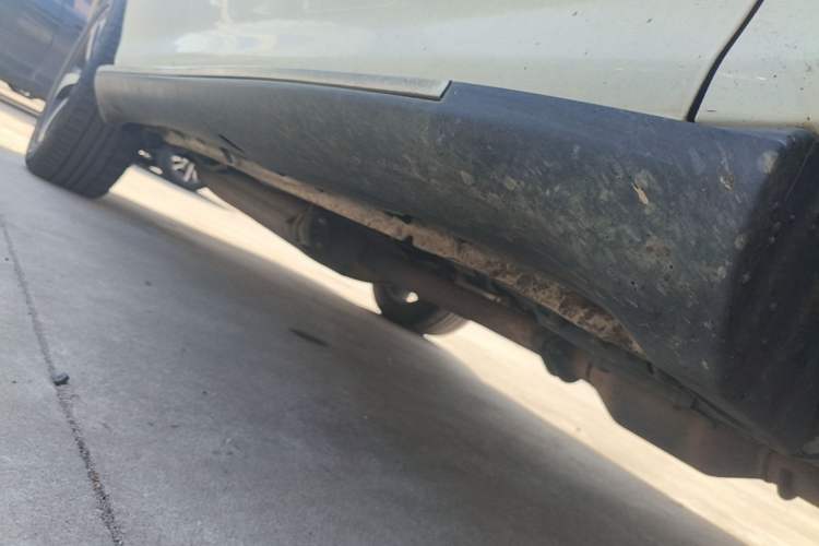 Used BYD S7 2015 2.0T Upgraded Automatic Luxury Version Chassis Front Right